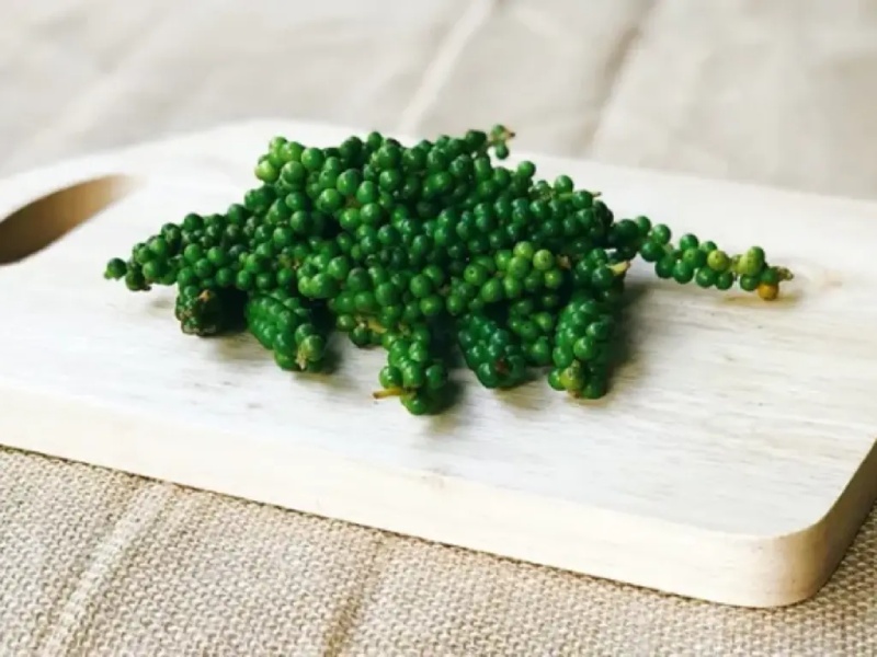 Tiêu xanh được đem rửa sạch