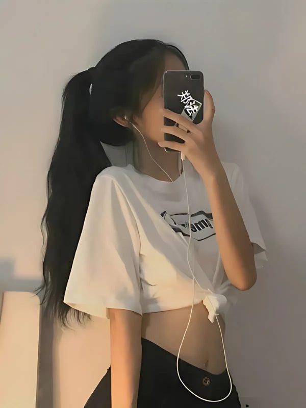 45+ Hình ảnh girl che mặt lạnh lùng: Vẻ đẹp đầy cuốn hút