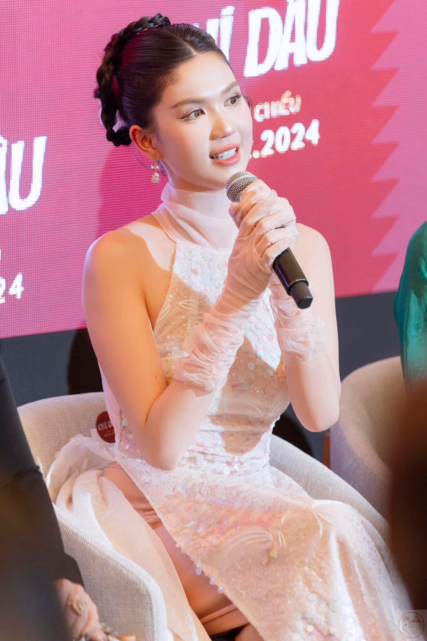 Người mẫu Việt khẳng định vị trí bằng phong cách cuốn hút và sang trọng