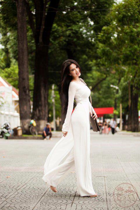 Hình ảnh ngày ấy gợi cảm giác bình yên và sự chân thật hiếm có