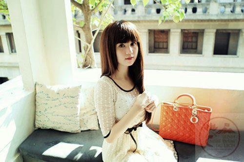 Một khoảnh khắc cũ gợi lại hình ảnh mộc mạc khó quên của cô