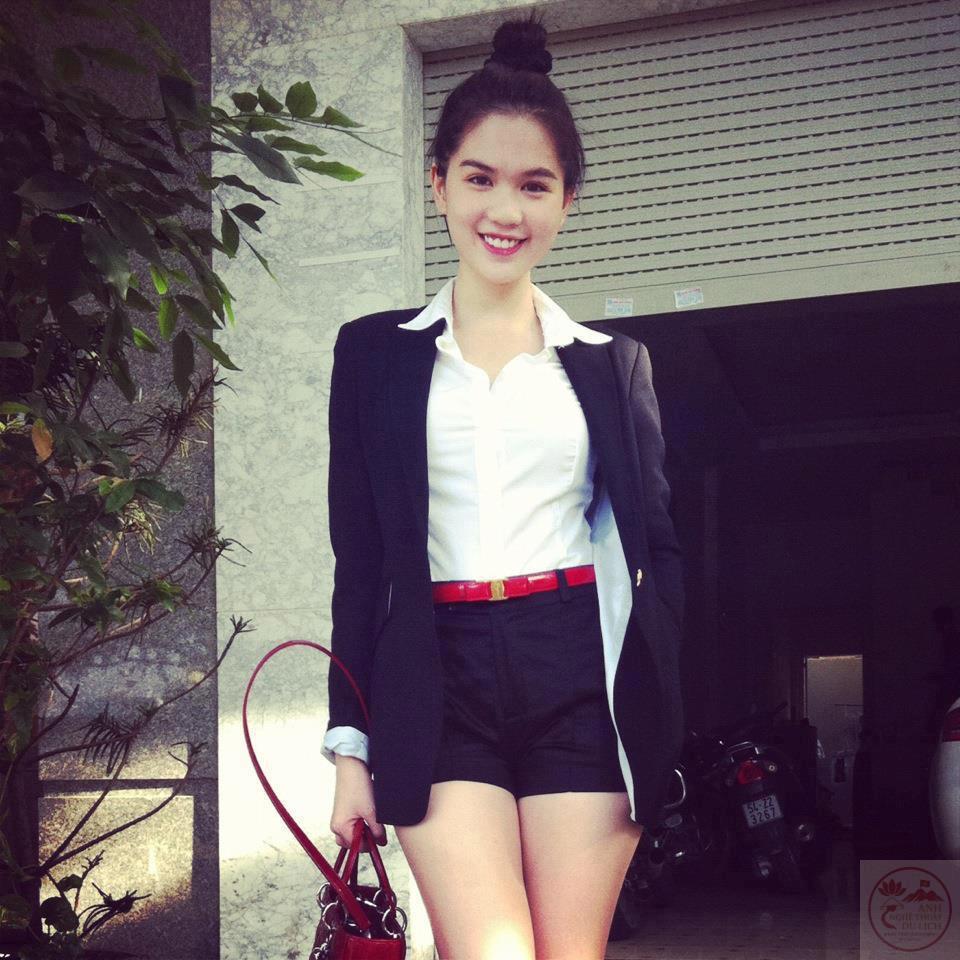 Ngày ấy, cô tạo ấn tượng bởi sự giản dị và phong cách gần gũi