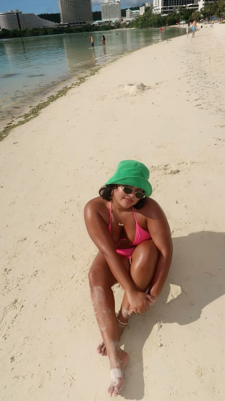 Tạo dáng ngồi nghiêng đầu về một phía khi tạo kiểu