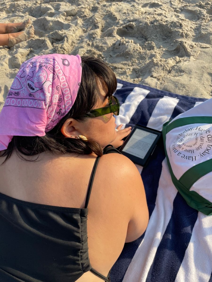 Chụp góc nghiêng với ánh sáng tốt tôn dáng rõ ràng