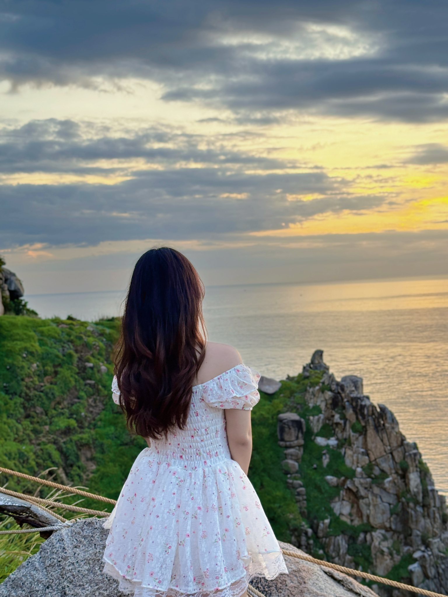 Chụp ảnh ở biển chất cho nữ