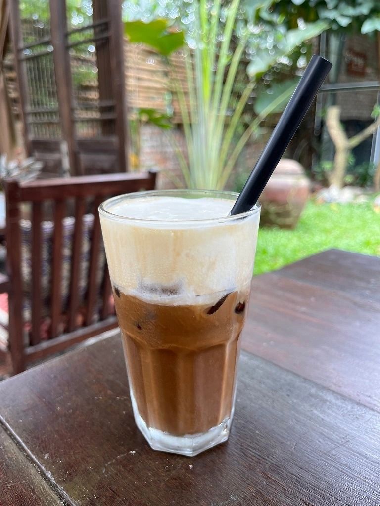 Không gian yên bình bên hình ảnh ly cà phê đẹp nhất