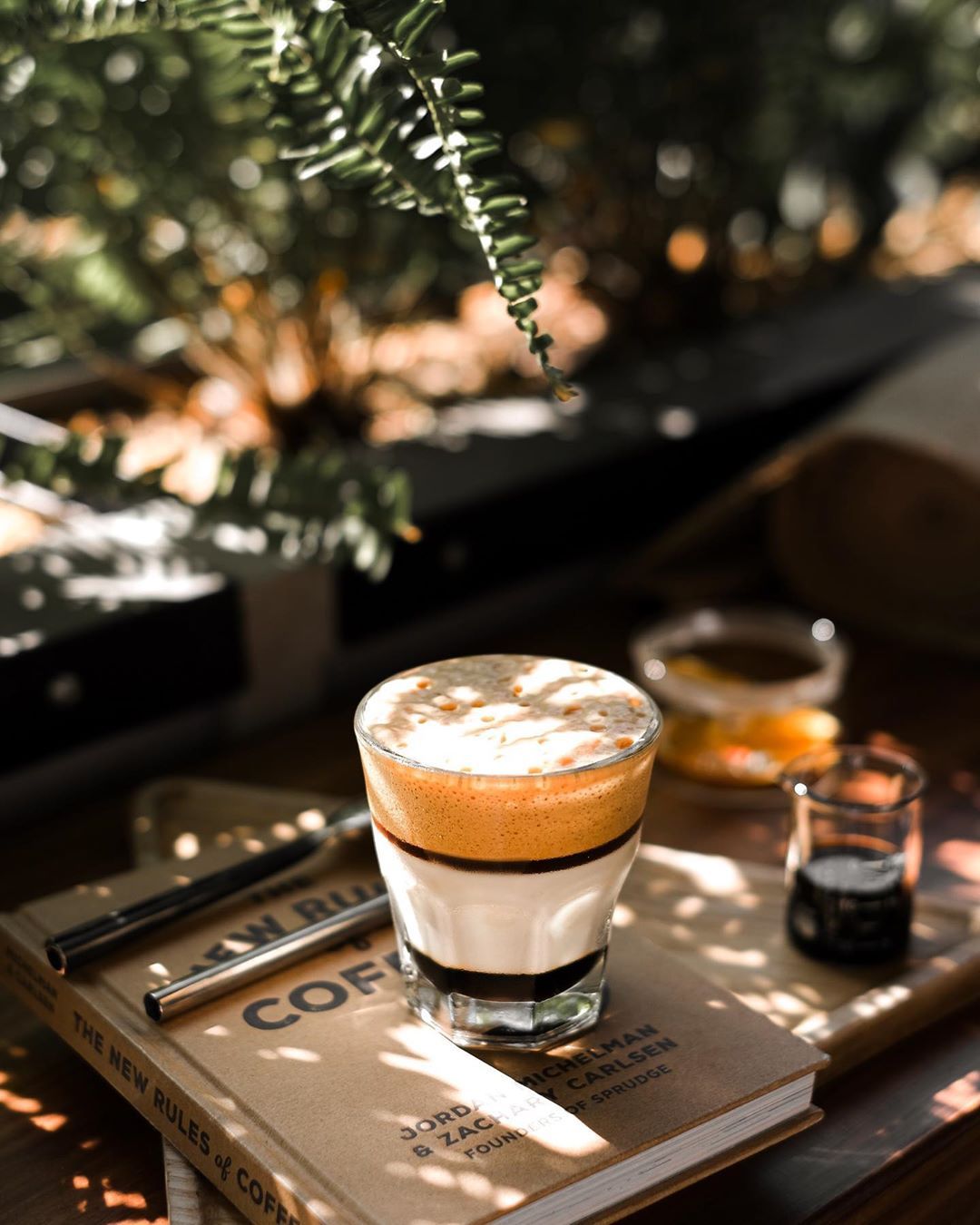 Ảnh ly cà phê buồn