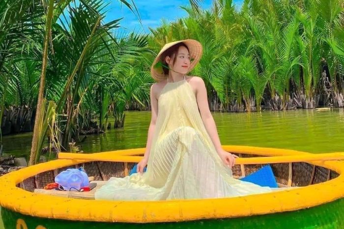 Chụp ảnh rừng dừa Bảy Mẫu