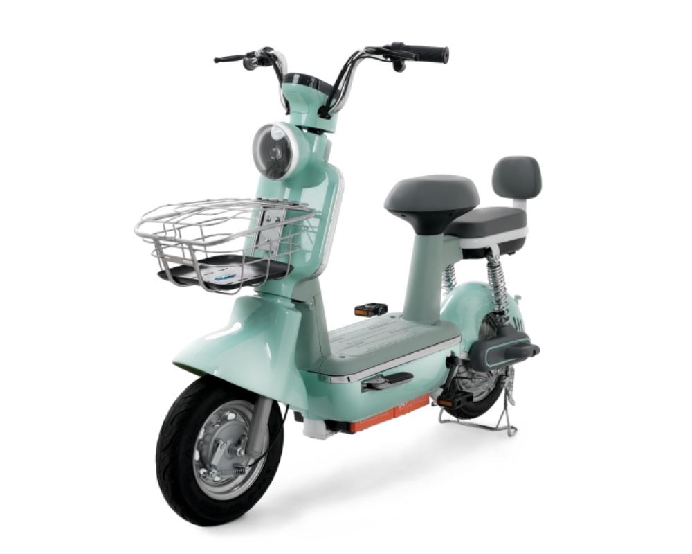 Xe đạp điện MOVE E4 là mẫu xe điện được rất nhiều bạn học sinh cấp 2 ưa chuộng vì nhỏ gọn, tiện lợi và màu sắc thanh lịch