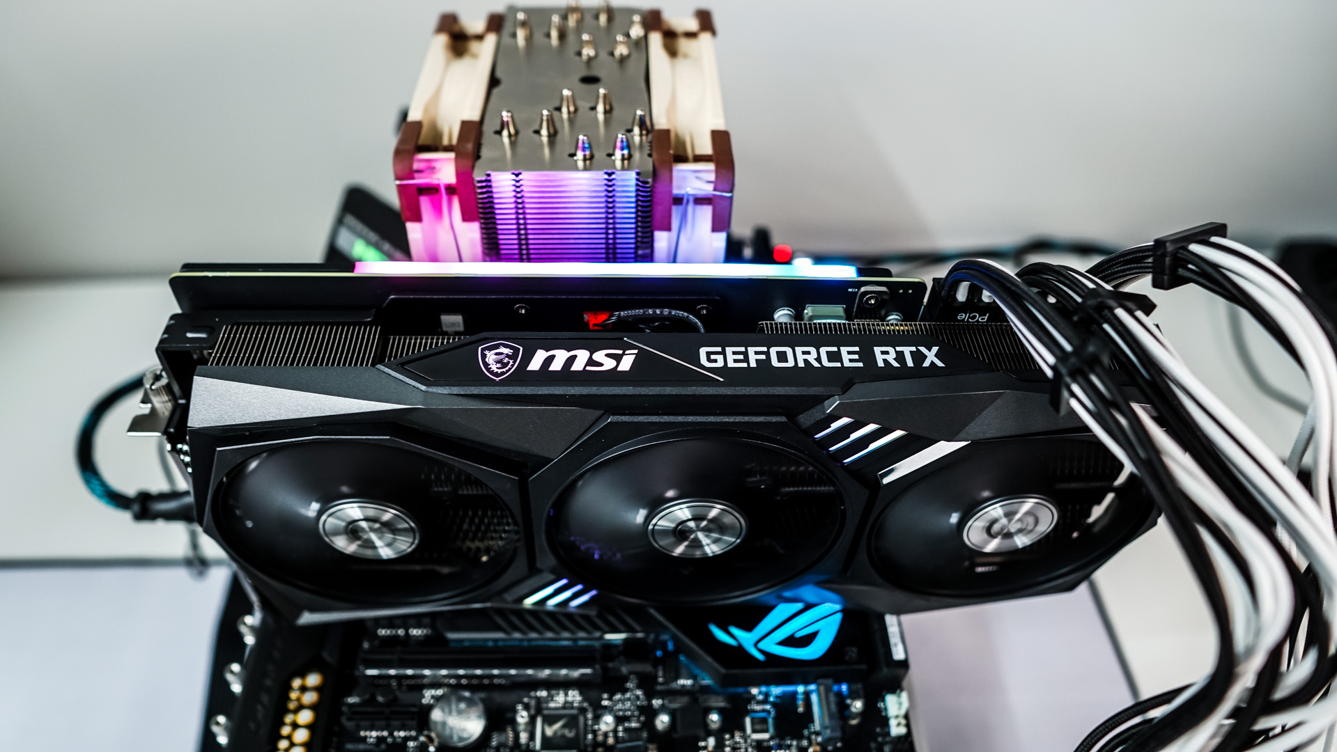 Card đồ họa OC là gì? Người dùng có nên mua nó thay vì card NON OC