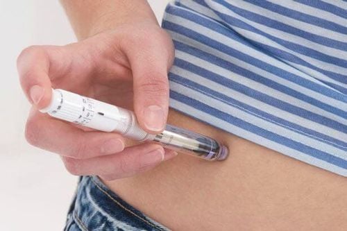 Không nên tự ý tiêm insulin