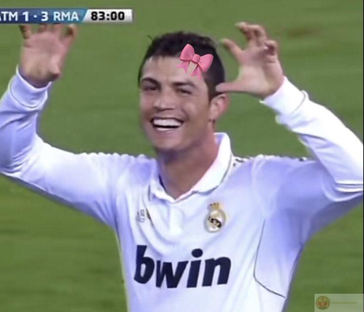 Bộ sưu tập Ronaldo meme giúp cuộc trò chuyện online thêm sôi động