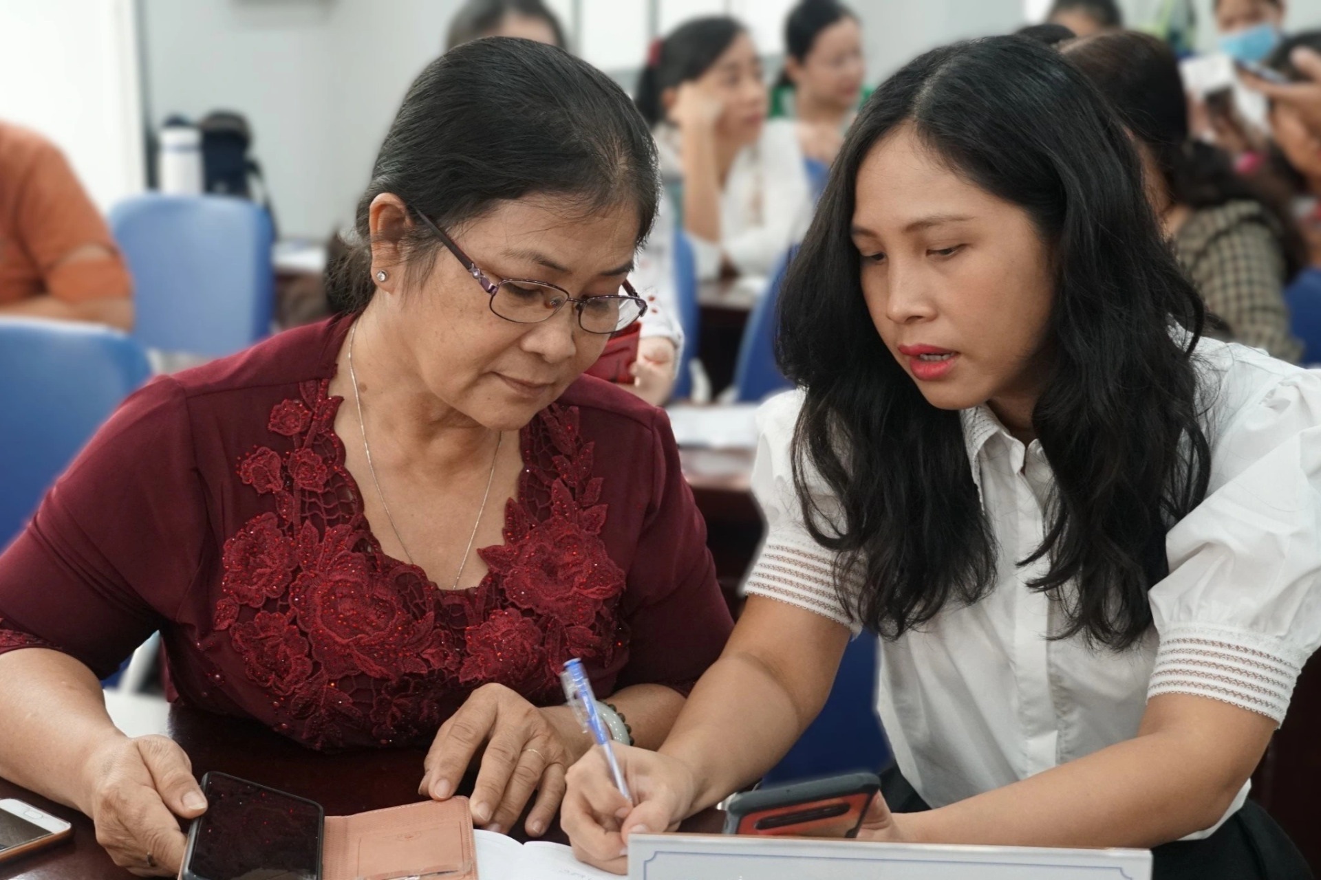 Người sinh năm 1969, đóng BHXH tự nguyện năm 2023, khi nào nhận lương hưu? - 1