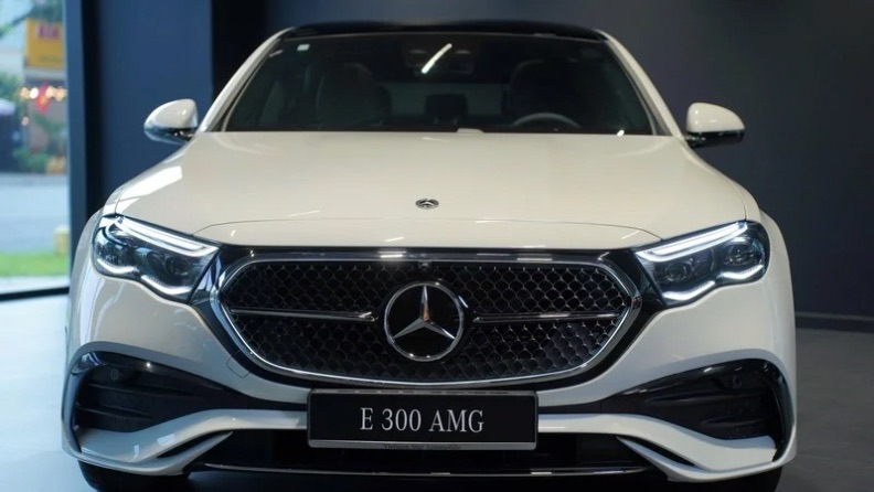 E 300 AMG 2025