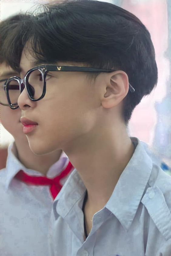 Ảnh trai đẹp 14 tuổi được chia sẻ rộng rãi và thường xuyên lọt top xu hướng ảnh hot