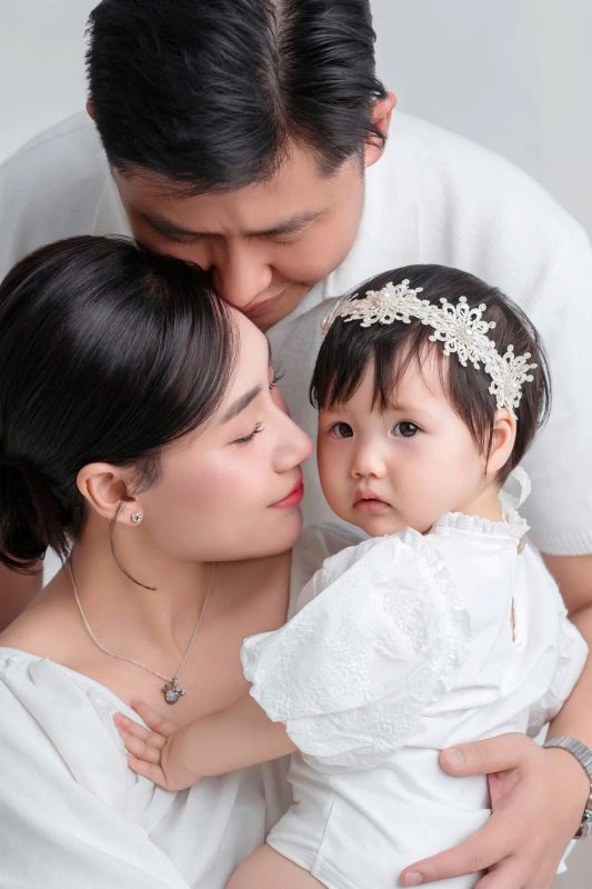 Vì sao kiêng chụp ảnh 3 người? Sự thật ngỡ ngàng phía sau