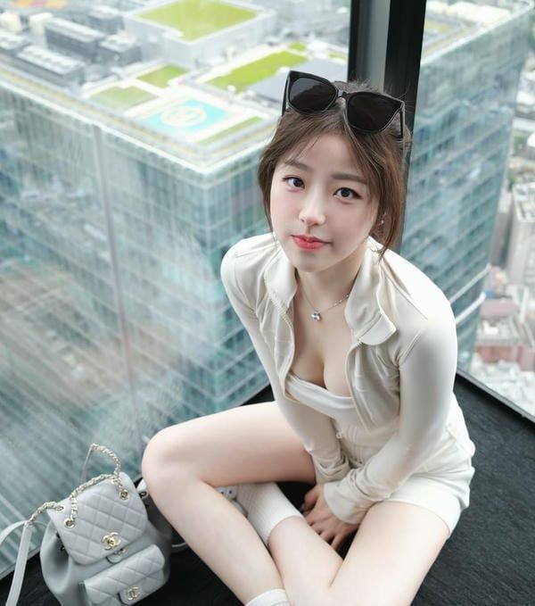 100+ ảnh gái xinh có tâm hồn to và tròn sexy khiến anh em thèm nhỏ dãi