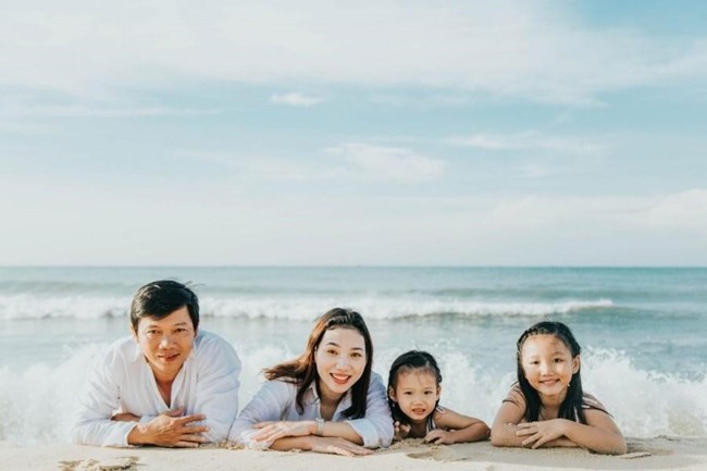 chup anh gia dinh 4 nguoi