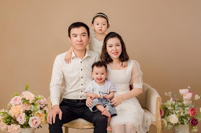 chup anh gia dinh 4 nguoi