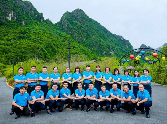 Nhắm đúng tâm điểm khi chụp ảnh tập thể