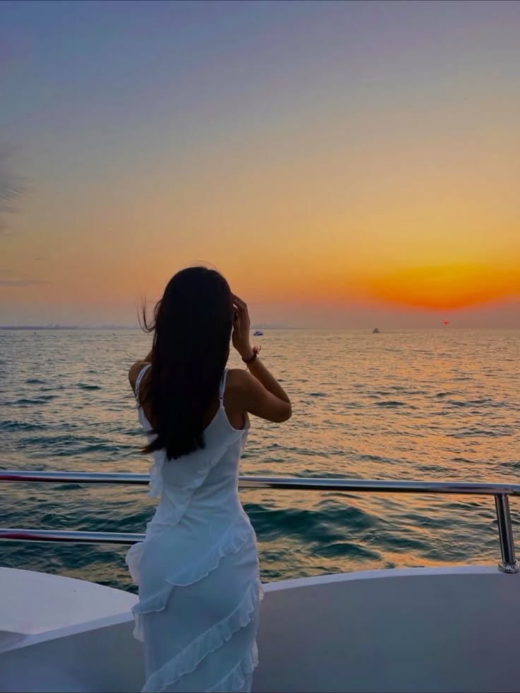 Tàu biển đưa bạn đi xa và giữ lại ký ức