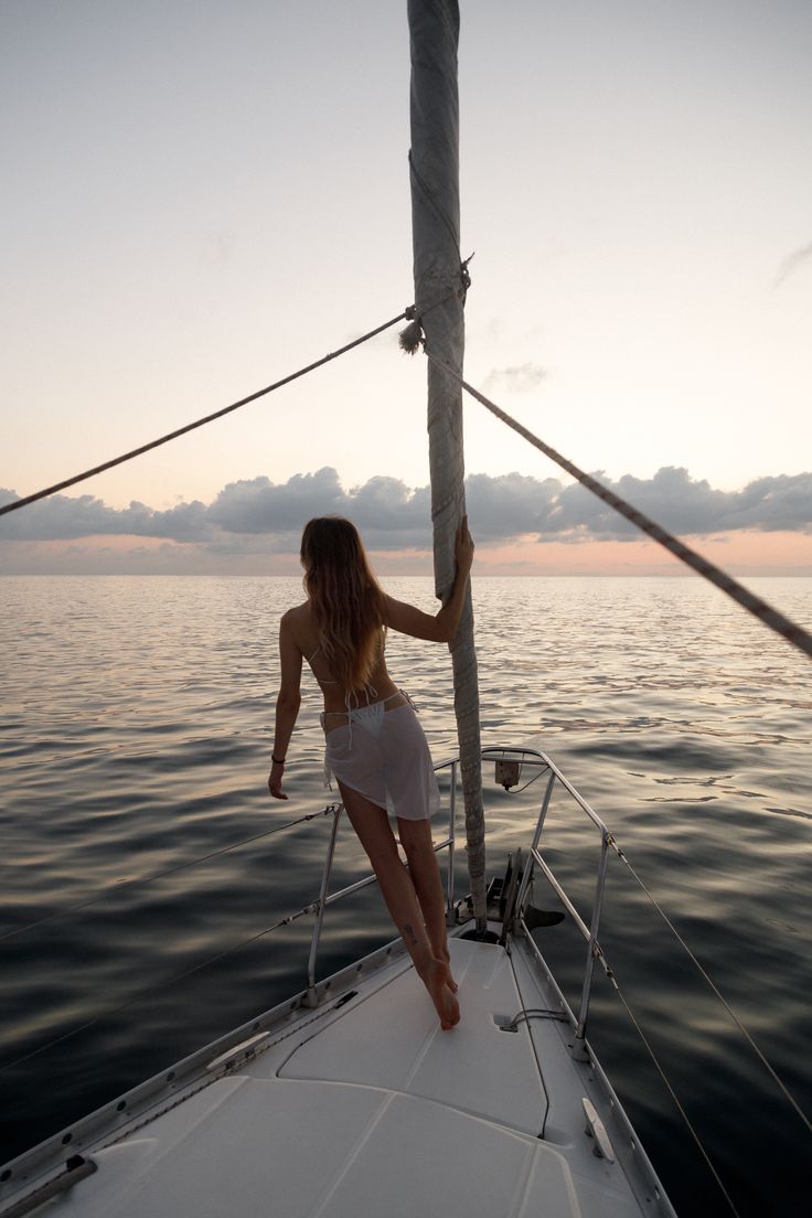 Chỉ một cái liếc nhẹ cũng đủ thành thơ