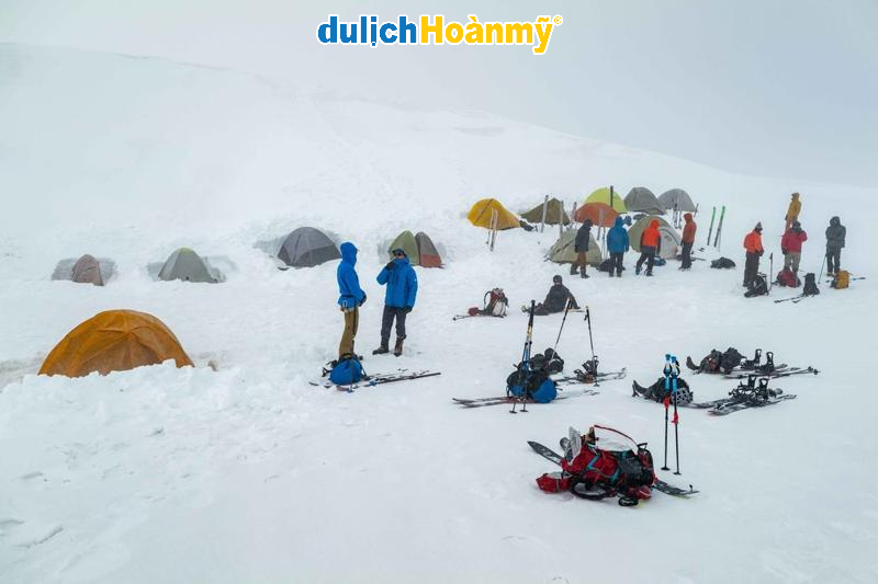 Trải nghiệm leo núi Mount Shasta, California