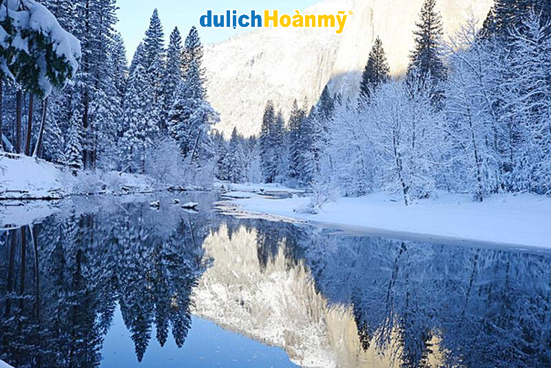 Yosemite National Park bức tranh tuyết trắng