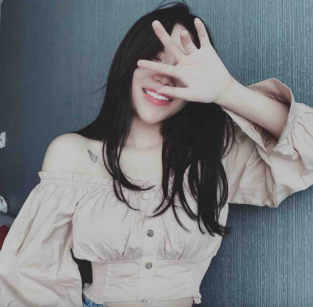 Tao-dang-chup-anh-can-mat-cute