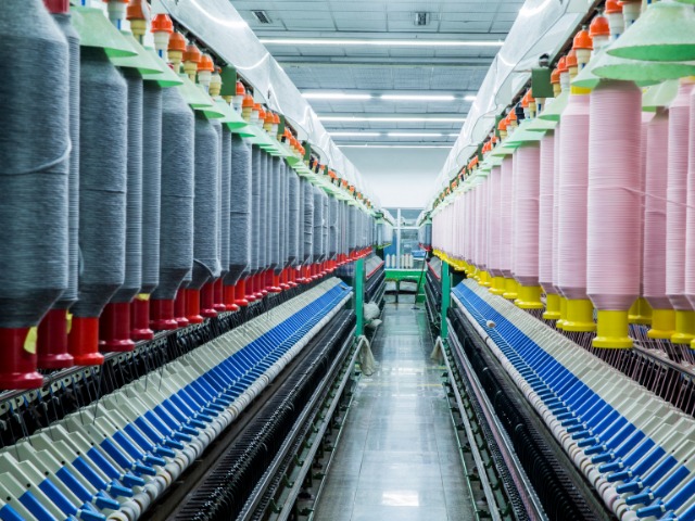 Quá trình sản xuất vải nhân tạo và tự nhiên