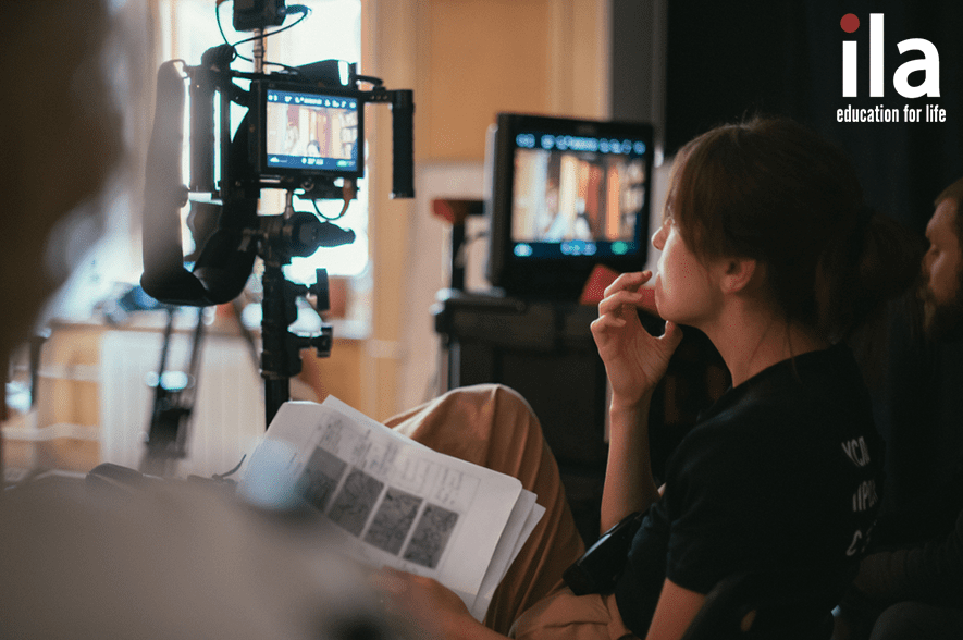 Từ vựng tiếng Anh về phim ảnh lớp 7.