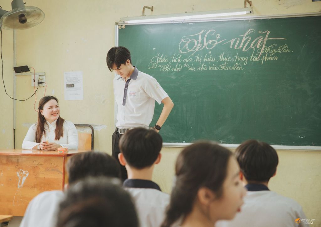 Bảng lớp là nơi gắn bó với nhiều kỷ niệm của tuổi học trò