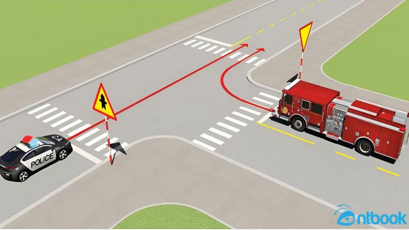 Xe nào được quyền đi trước