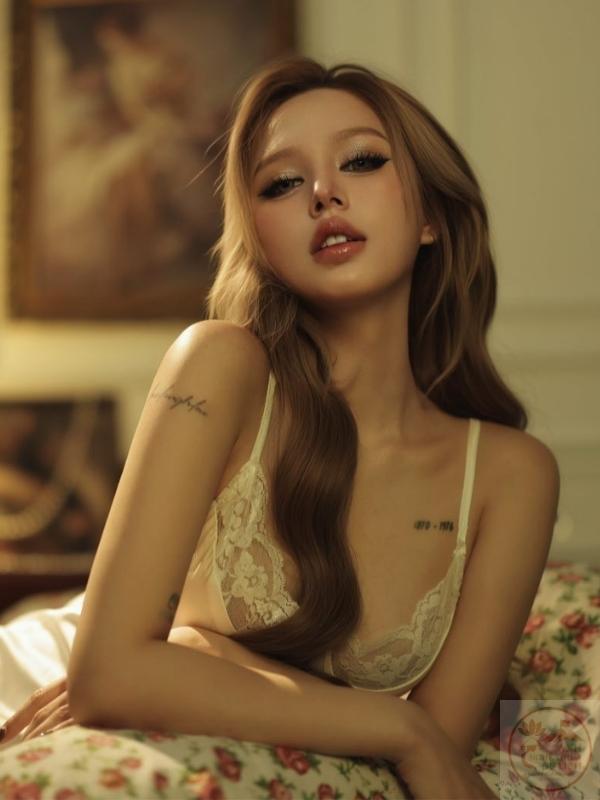 Gương mặt đẹp không góc chết