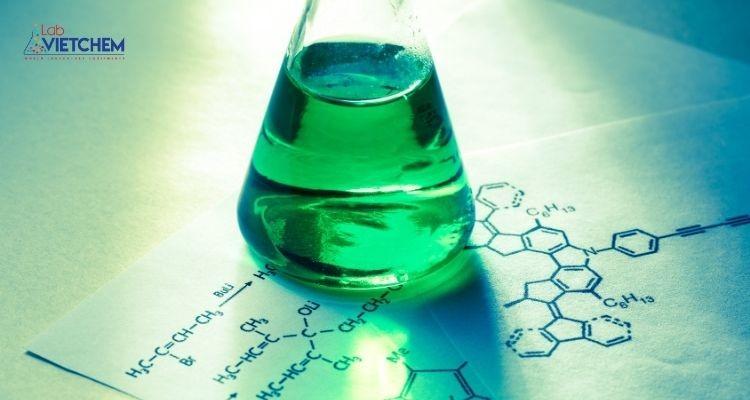 Andehit Propionic tham gia tổng hợp hóa học