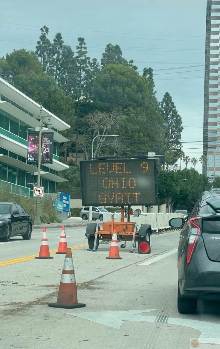 Brainrot meme hài hước được dùng để tạo không khí sôi động trong chat