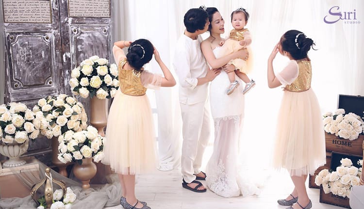 [Xem ngay] Bảng giá chụp ảnh gia đình tại Hà Nội cực ưu đãi của Suri