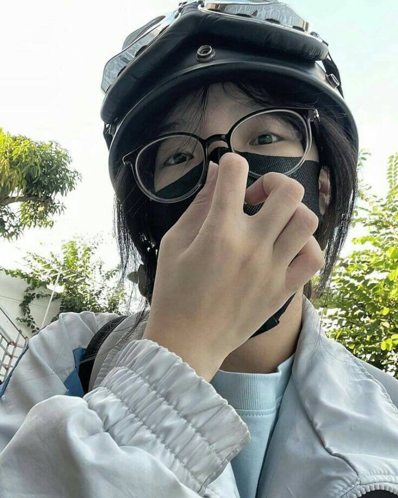 Ảnh gái che mặt với khẩu trang siêu ngầu