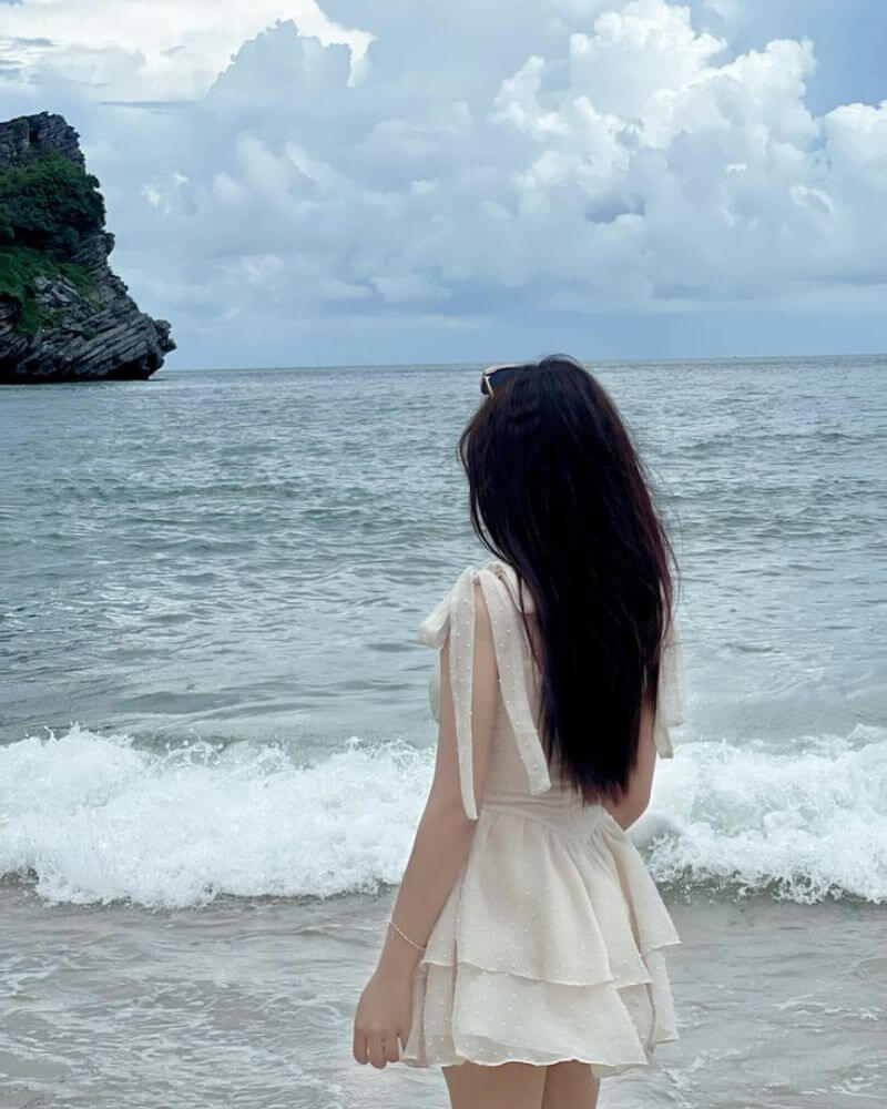 Gái đẹp che mặt ảnh avatar cho con gái