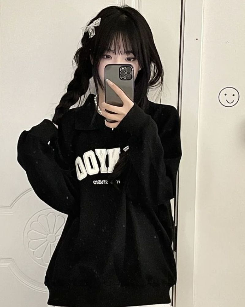 Lạnh lùng ảnh gái xinh che mặt bằng điện thoại