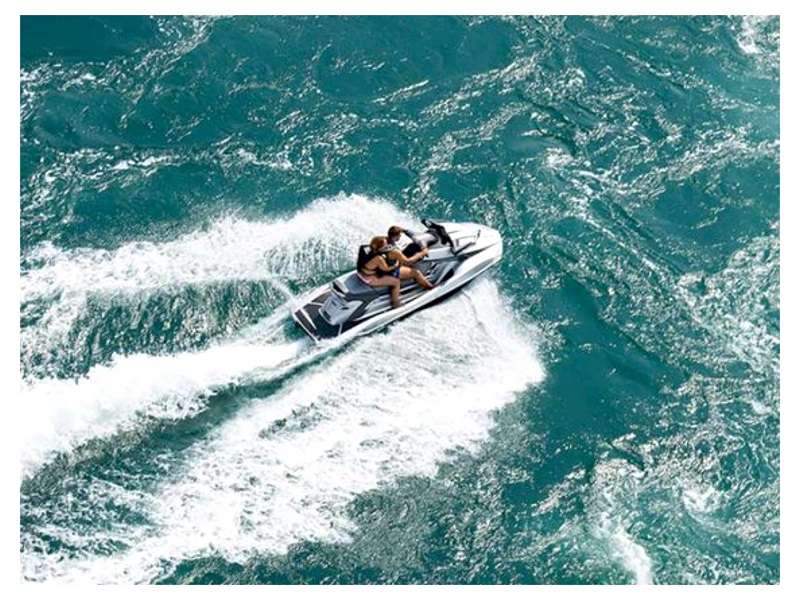 Tạo dáng chụp ảnh nam đi biển để có bức hình đẹp