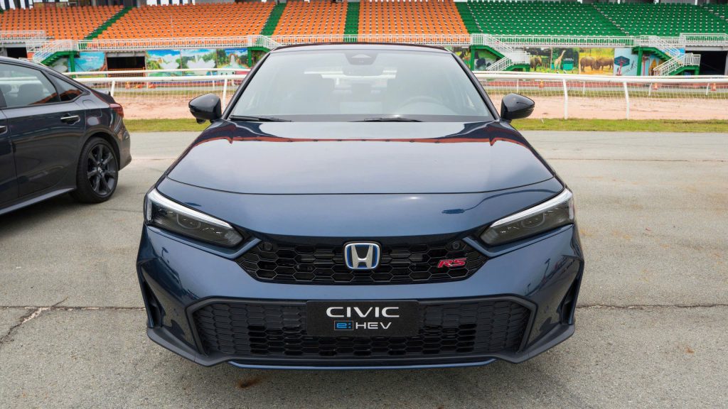 Lưới tản nhiệt Civic 2025