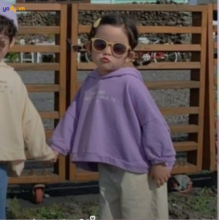 Ảnh đại diện hài hước cho người yêu con nít chu mỏ