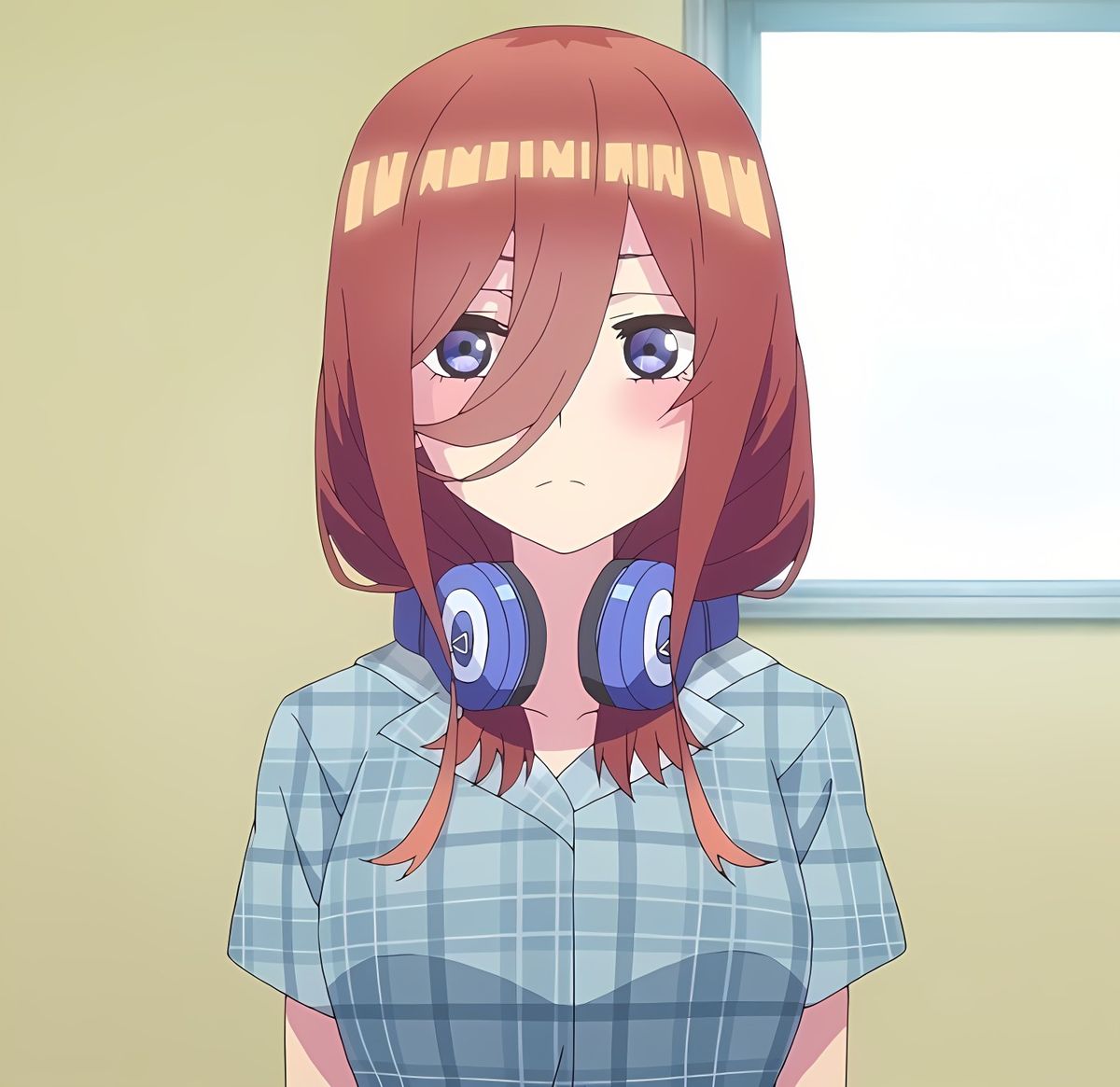 Cô gái khiến người ta yêu bằng ánh mắt.