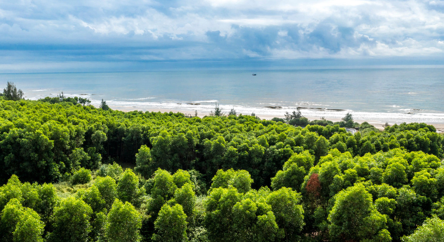 [Ảnh] Những bãi biển tuyệt đẹp của Quảng Trị du khách không nên bỏ lỡ