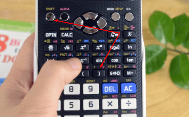 Cách bấm dấu phẩy trên máy tính Casio 580 từ A đến Z