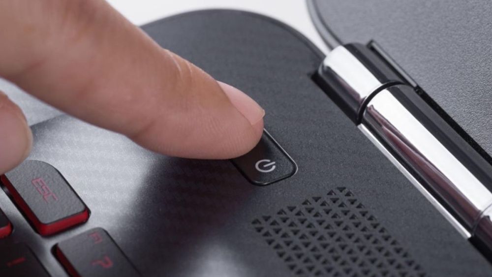 Cách reboot trên máy tính bằng nút nguồn