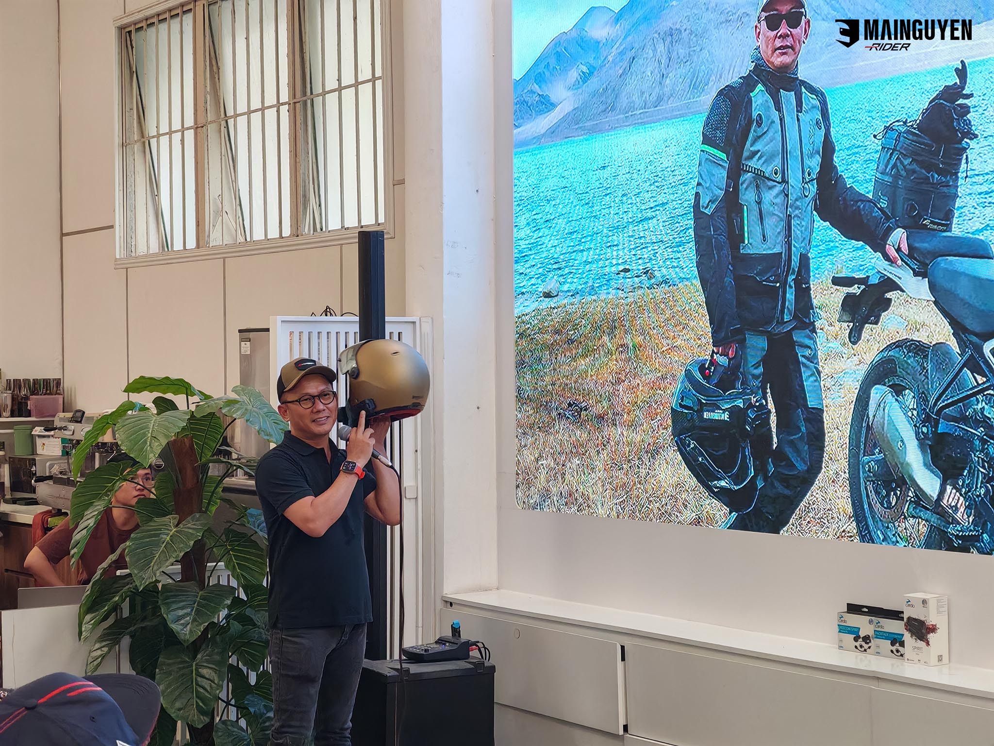 Toàn cảnh buổi offline ra mắt Cardo Packtalk PRO tại café Tinh Tế | mainguyenrider.com