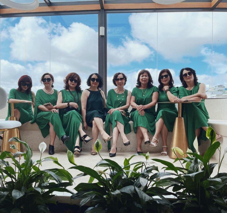 Camping The Florest Hoa Trong Rung 2