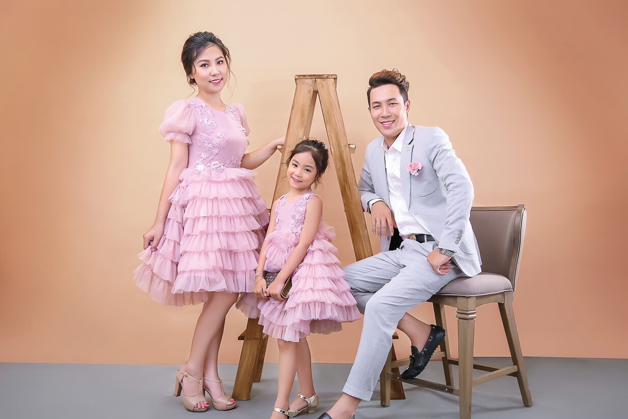 Bí quyết để có bộ ảnh gia đình 3 người đẹp và ấn tượng